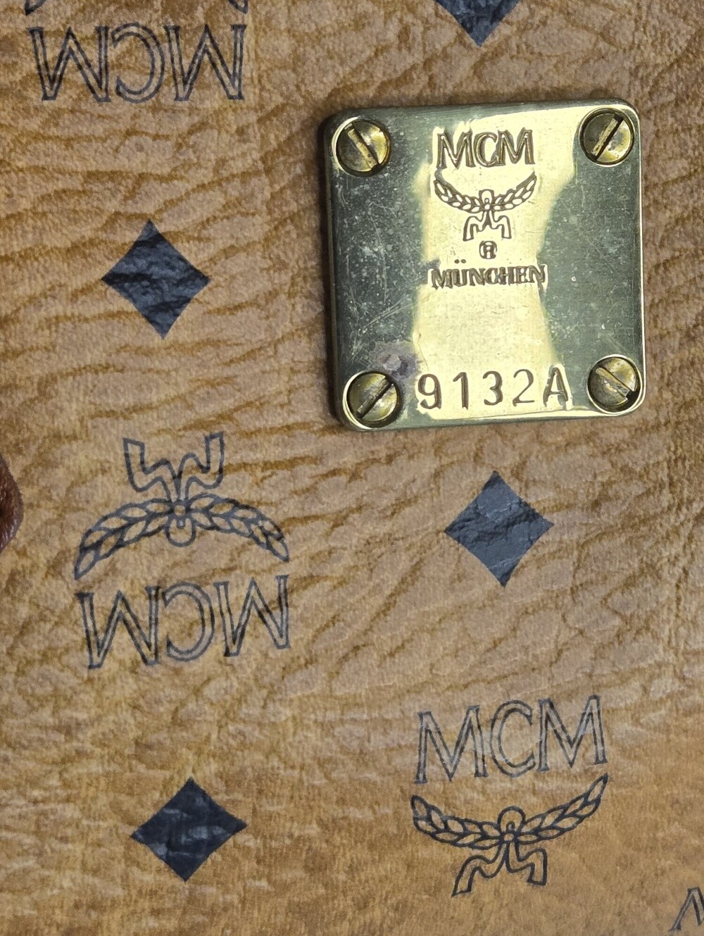 Mcm Visetos Cognac Boston Bag - Picture 12 of 16